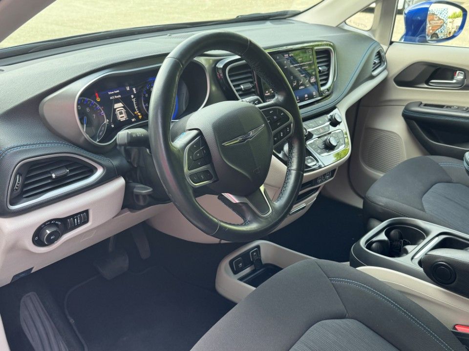 Fahrzeugabbildung Chrysler Pacifica 3.6 LX touring Allrad PDC ACC UFF