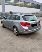 Opel Astra J Sports Tourer Selection - Opel Astra: Selection