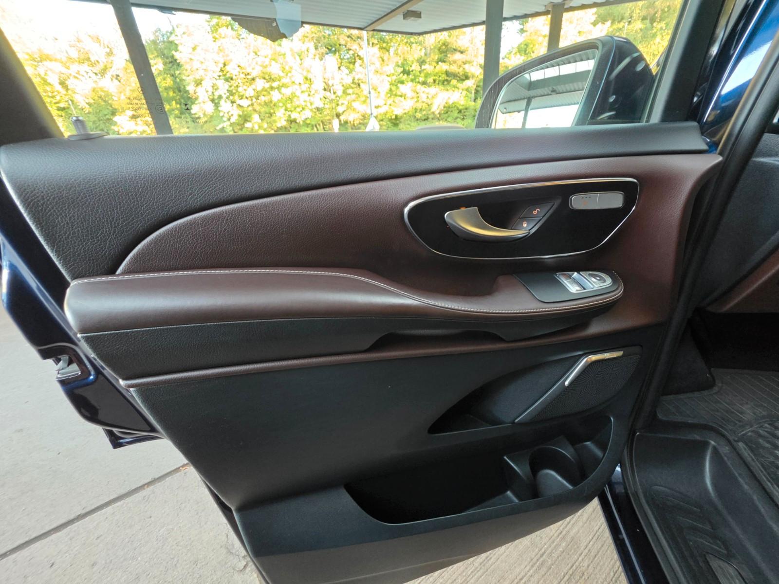 Mercedes-Benz V 250d Lang 4MATIC AVANTGARDE EDITION LEDER/360°