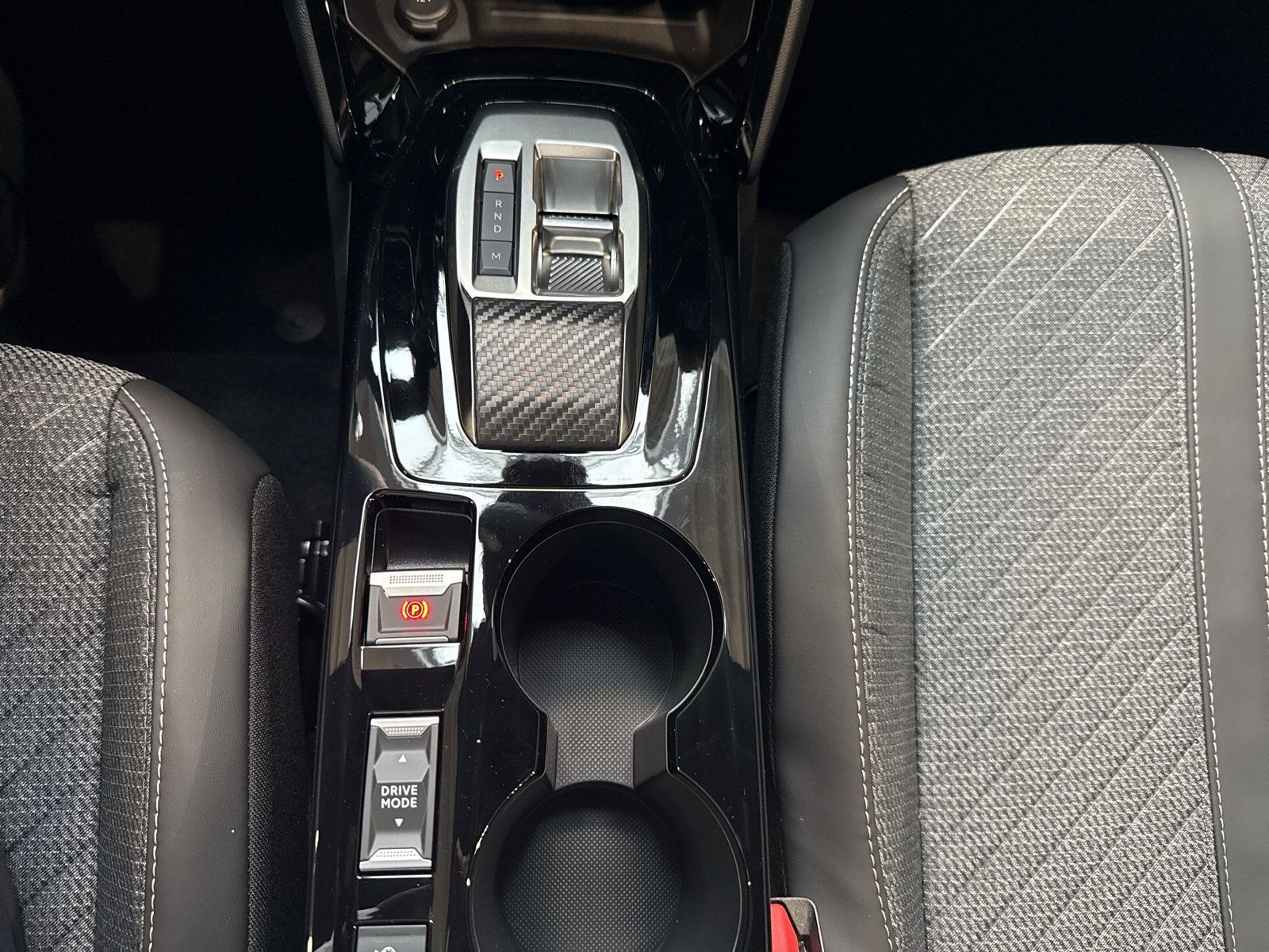 Peugeot 2008 - Bild 12