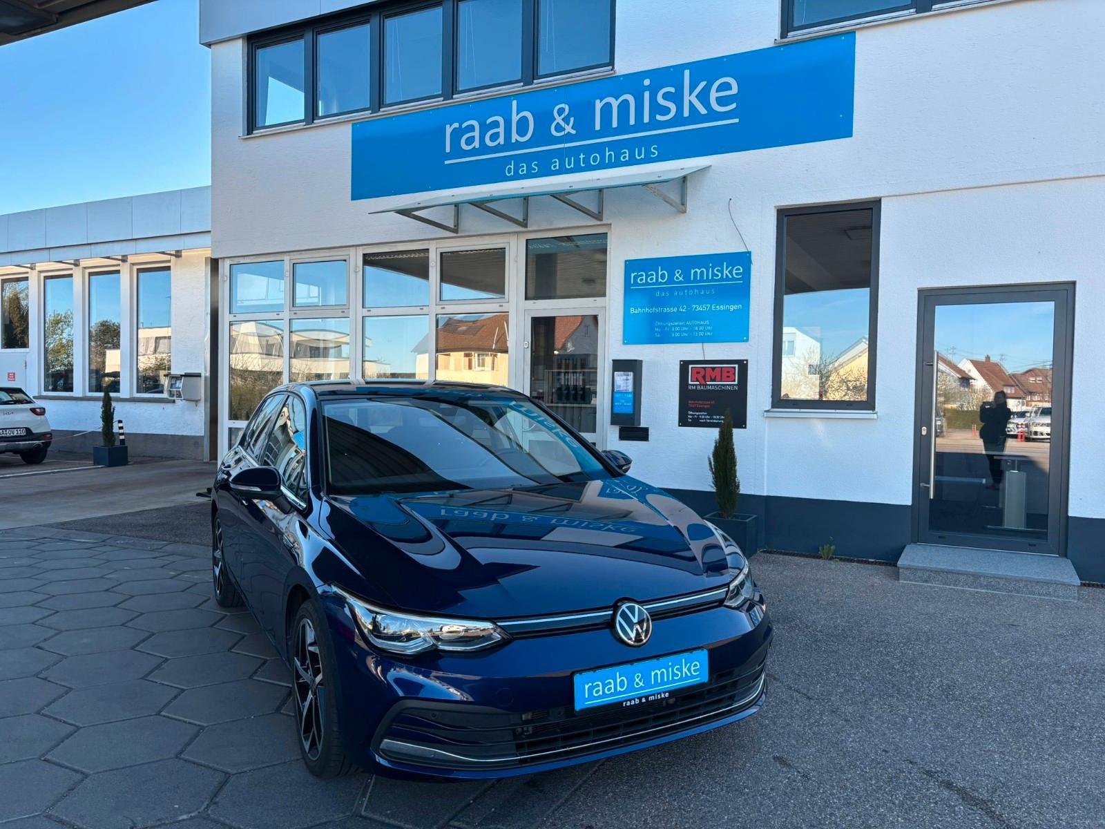 Volkswagen Golf VIII Style *Navi/ACC/Memory/SHZ*