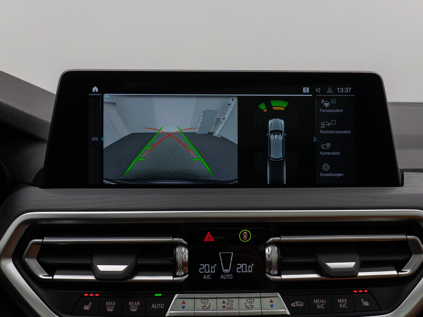 Fahrzeugabbildung BMW X3 xD30e Panorama Kamera DAB AHK DrivingAssist