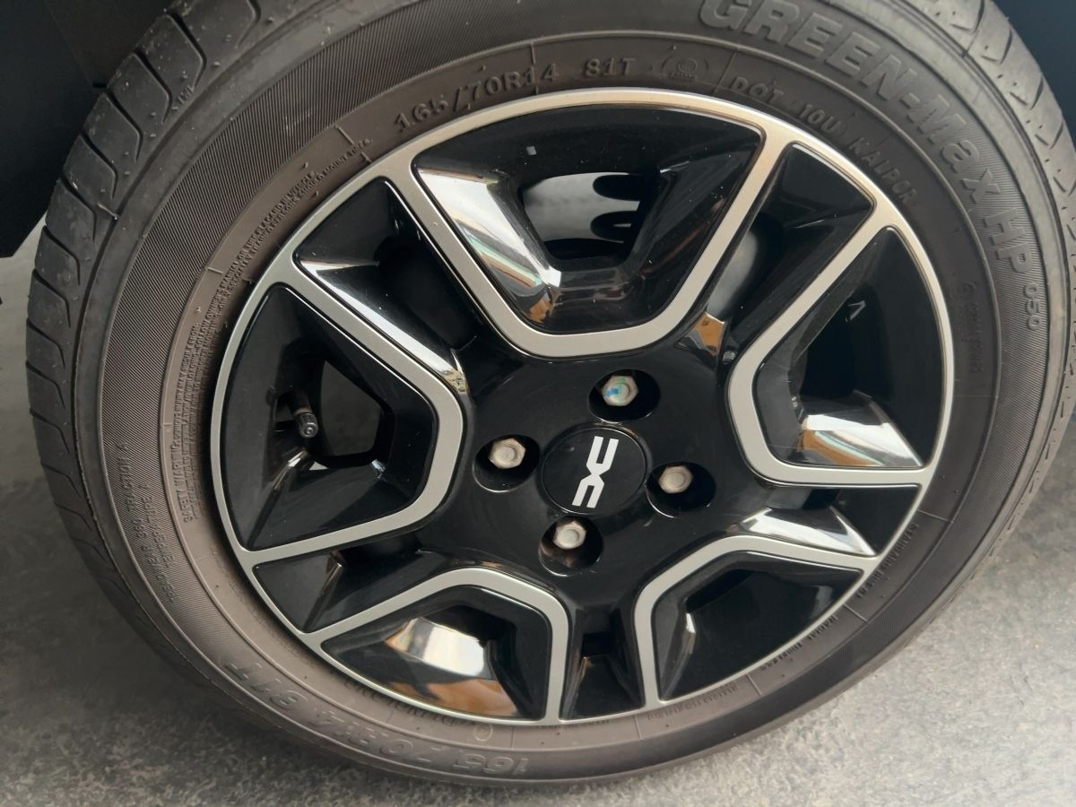 Fahrzeugabbildung Dacia Spring Essential ELECTRIC 45 Klima SAB+ USB