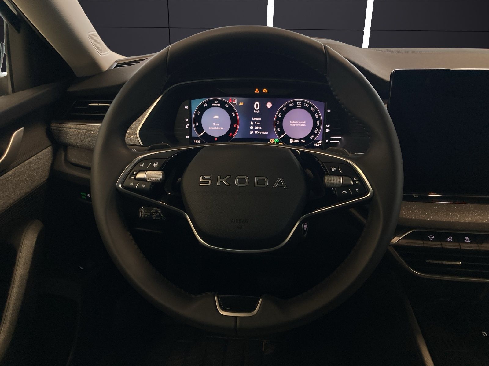 Fahrzeugabbildung SKODA Octavia Combi Balance 1.5 TSI mHEV DSG AHZV 3 J