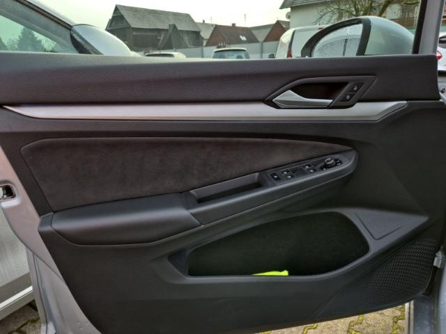 Volkswagen Golf *Life* 2.0 TDi *Panoramadach*LED*Navi*AHK*, миниатюра 8