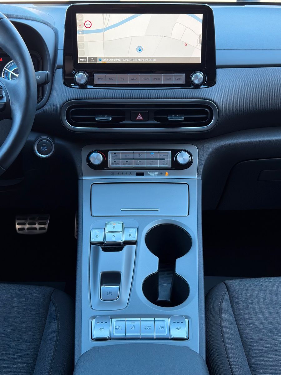 Fahrzeugabbildung Hyundai KONA E Trend SHZ LHZ ACC LKA LFA KRELL CarPlay