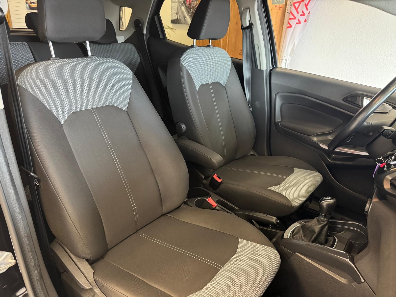Fahrzeugabbildung Ford EcoSport Trend / AHK/ NAVI/ KAMERA/ GARANTIE