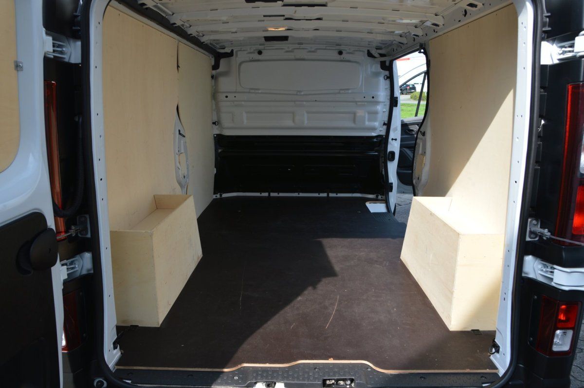 Fahrzeugabbildung Renault Trafic Kasten   L2H1 Komfort Ganzjahresr. LED