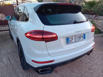 Porsche Cayenne - 7