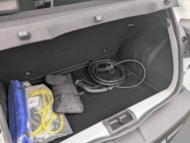 Fahrzeugabbildung Dacia Spring Essential