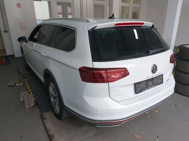 Volkswagen Passat Variant - Bild 4