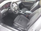 Volkswagen Passat Variant 2,0 l TDI DSG Elegance AHK+NAVI+M - Volkswagen Passat Variant Gebrauchtwagen