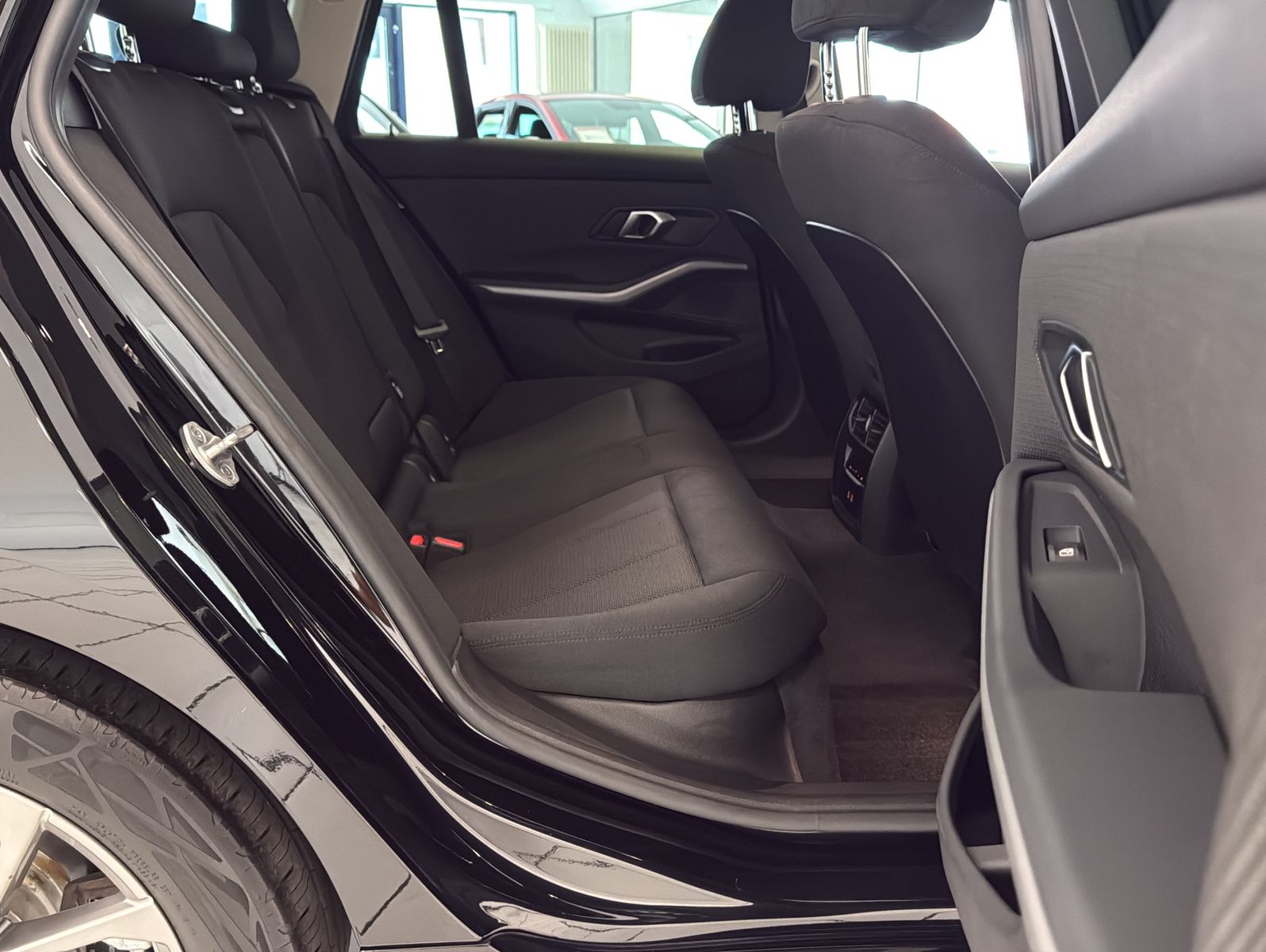 BMW 318 i|DAB|LED|PDC|Spur|Klima|Widescreen Display foto 15