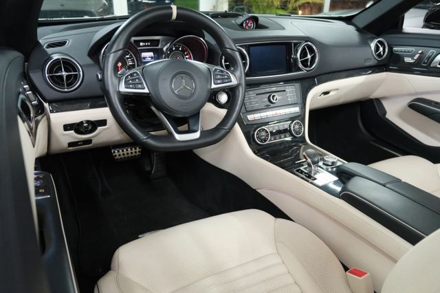 Fahrzeugabbildung Mercedes-Benz SL 400 Designo AMG/Glasd./Distr./Sitzl./Top