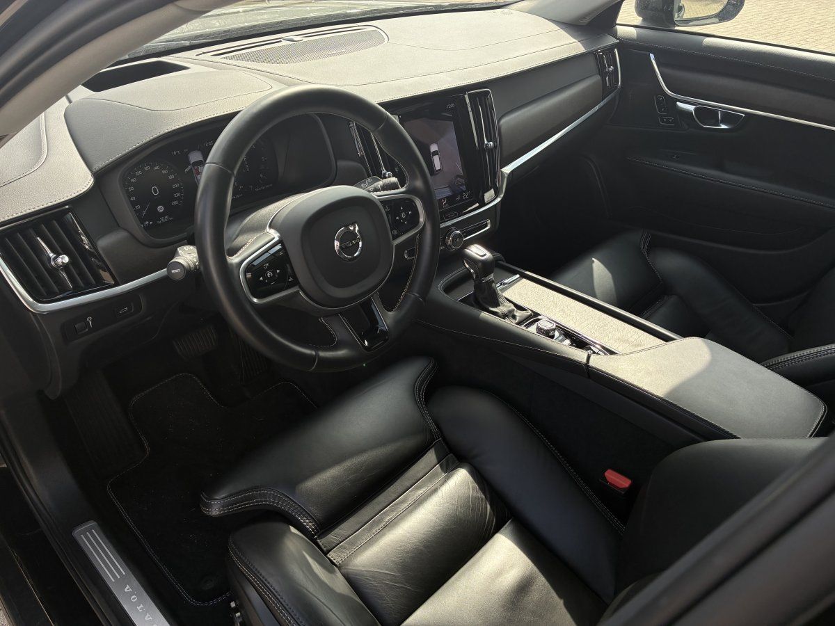 Volvo V90 Cross Country D4 AWD Pro  LED 360° NAVI AHK foto 8