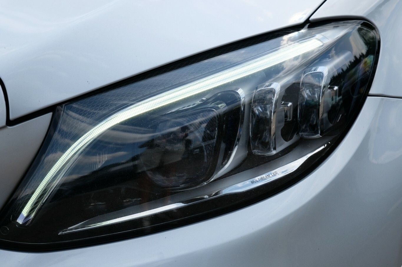 C 300 e T 2xAMG Night Edition Distronic LED AHK