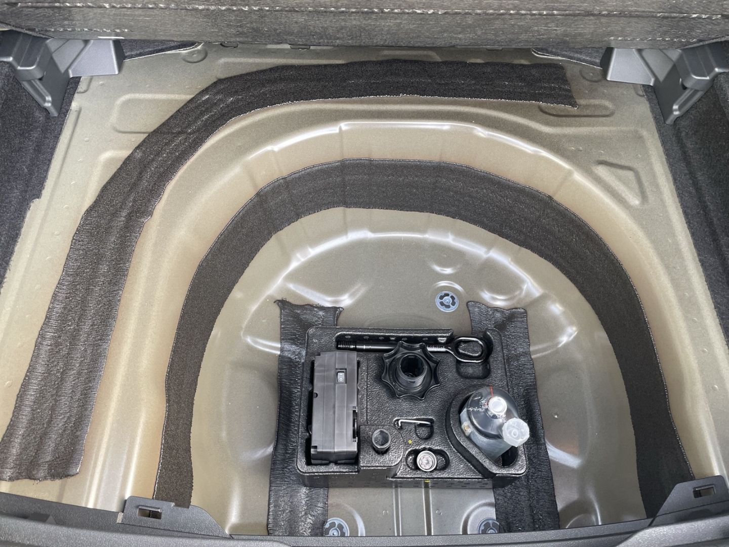 Taigo 1.0 TSI DSG R-Line ACC/App-Connect/Matrix/