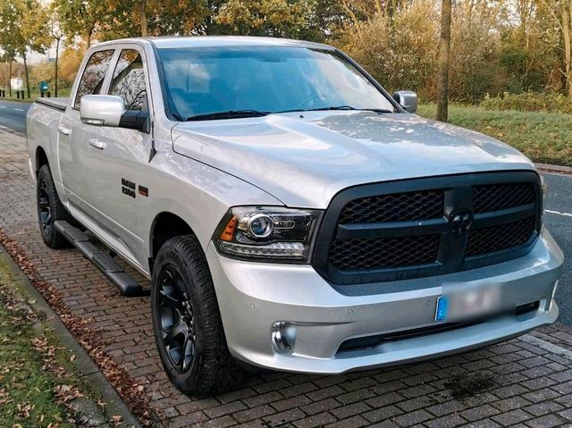 Autres RAM 4x4 5.7L Crew Cab Laramie