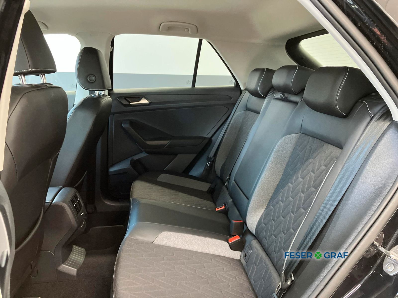 Volkswagen T-Roc - Bild 10