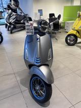 Vespa Elettrica 45 km/h bis zu 100 Km - NUR 800 KM gel - ROLLER 45 KM H
