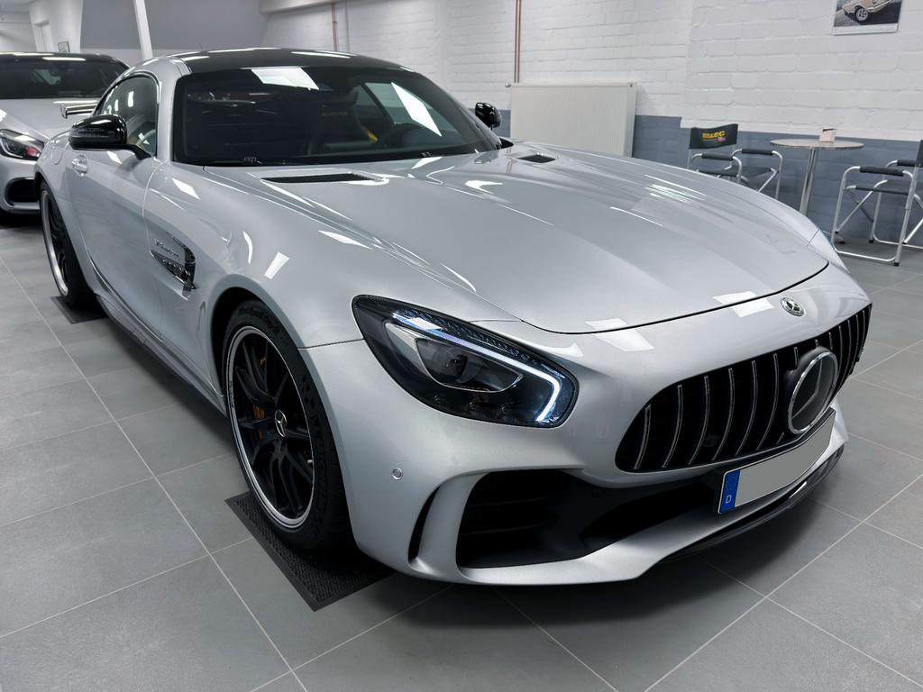 Mercedes-Benz AMG GT R