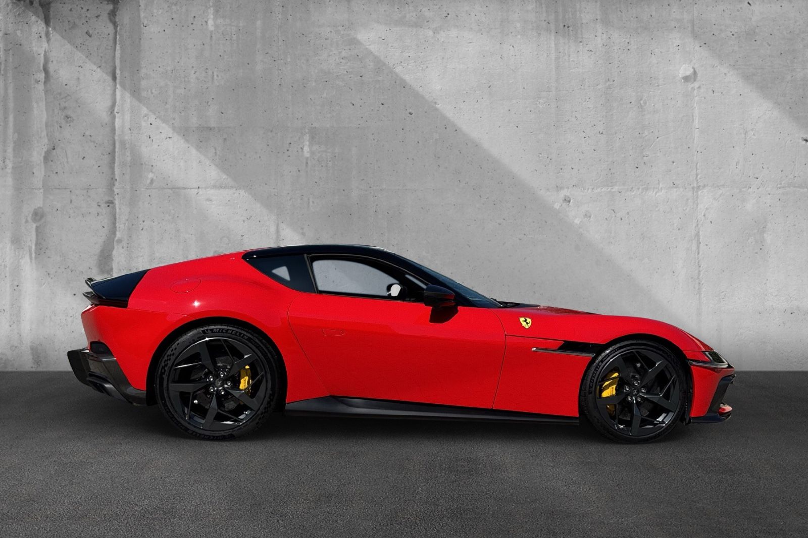 Fahrzeugabbildung Ferrari 12Cilindri*Racing seats*Display*Carbon*Lift*