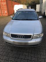 Audi A4 Avant 1.8 T - Audi A4 aus 2000: Kombi