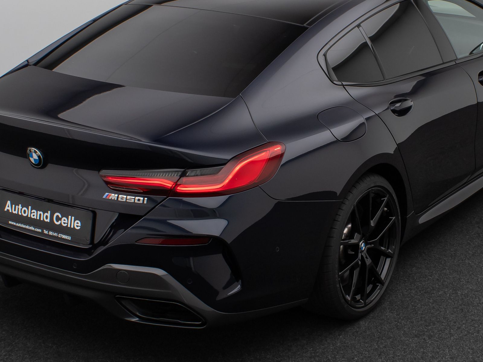 Fahrzeugabbildung BMW M850i xD GranCoupé Panorama Laser H/K SoftCl 20"