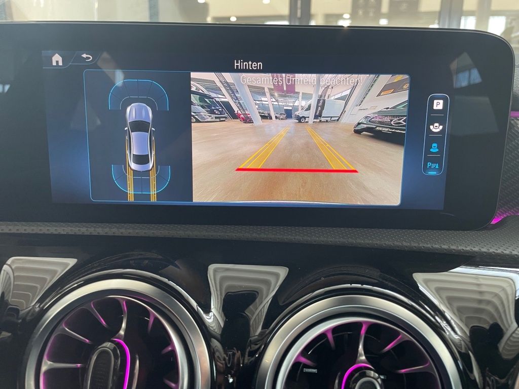 Fahrzeugabbildung Mercedes-Benz CLA 180 Coupé Progressive Totwi. Memory LED SHZ