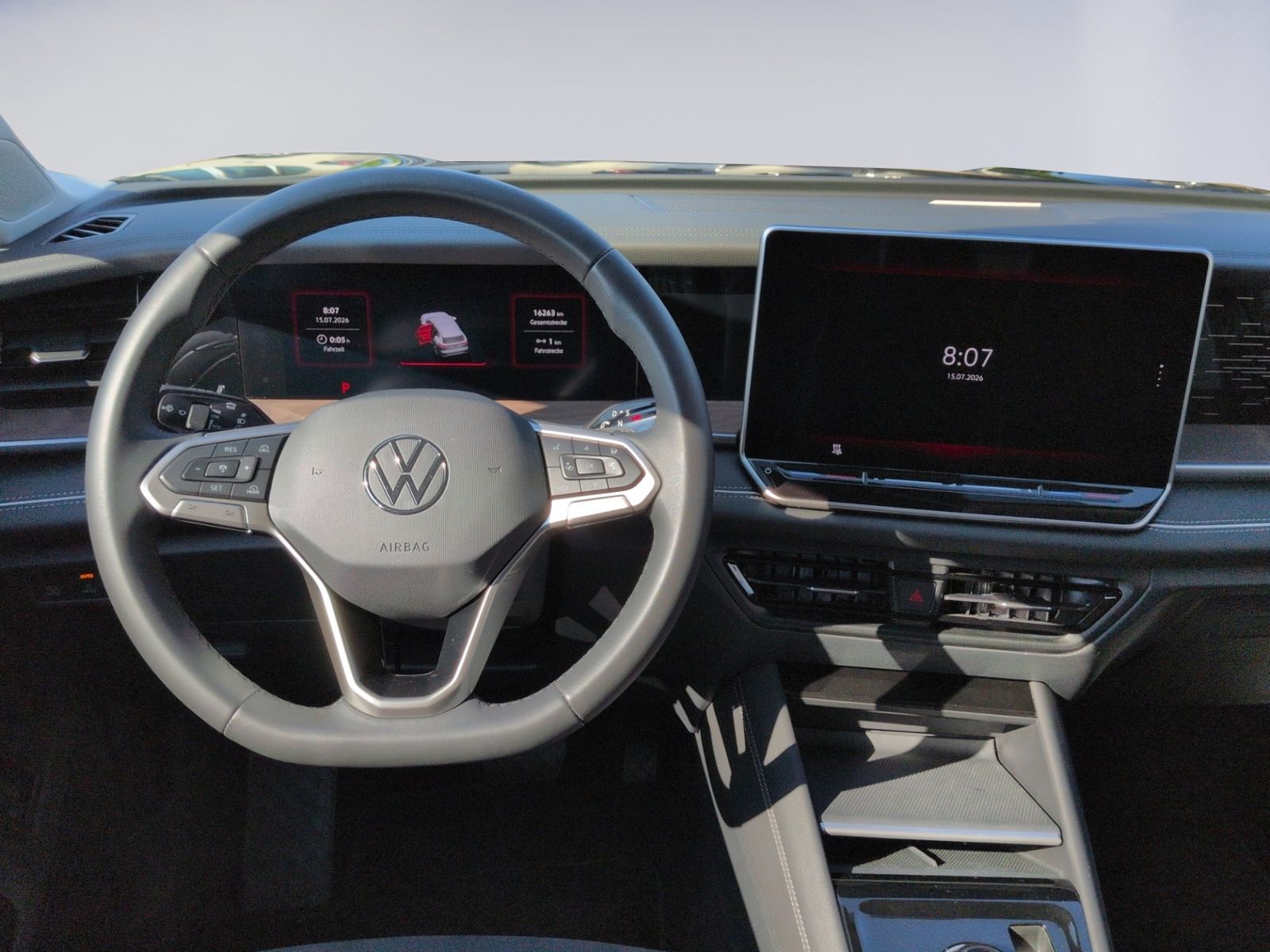 Tayron 1.5 TSI DSG Hybrid ELEGANCE AHK+LED+NAVI+