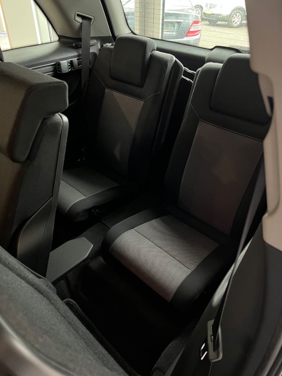 Fahrzeugabbildung Opel Zafira B Family 1.8 * 1.HAND* 7.Sitzer *