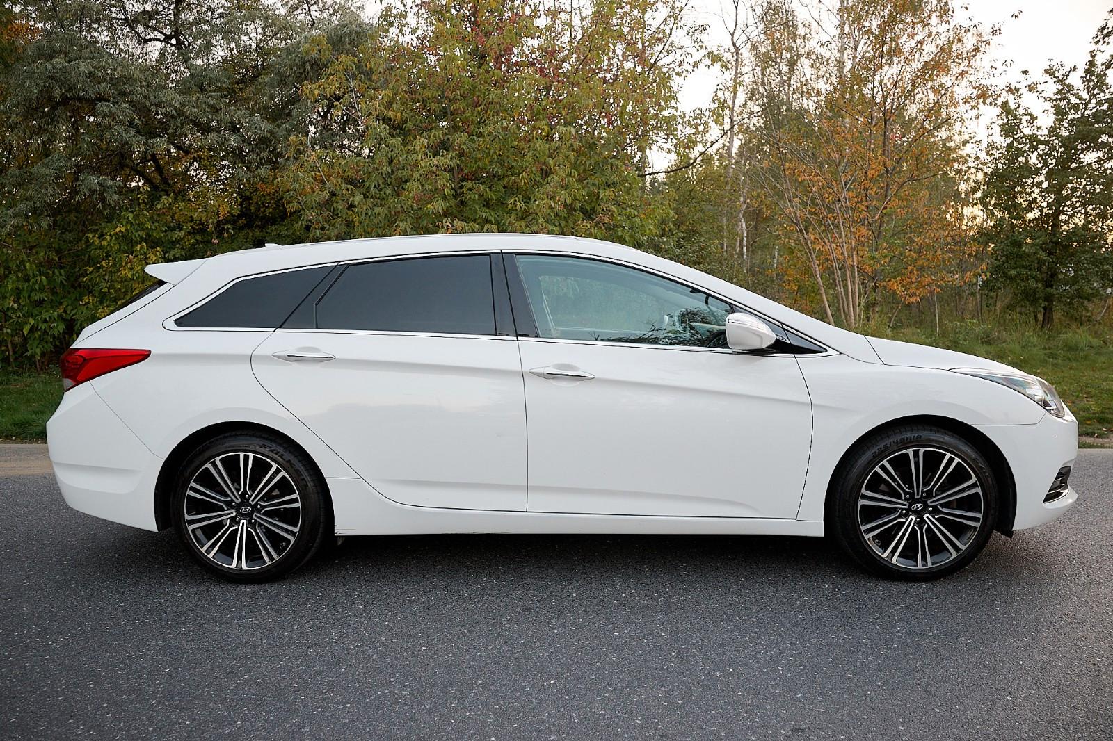 Hyundai i40 2015 — салон