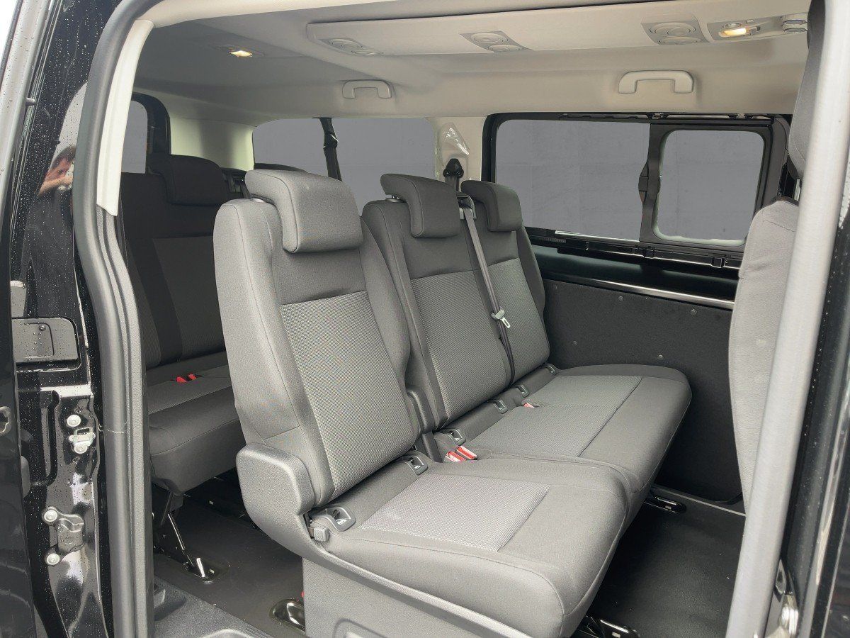 Fahrzeugabbildung Opel Vivaro Kombi Navi/Kamera/Klima/9-Sitzer