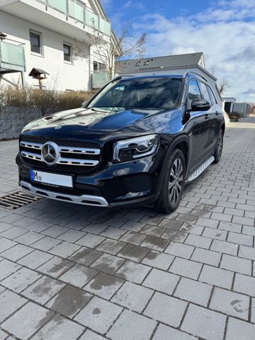 MERCEDES-BENZ GLB 200 d 4MATIC DCT -