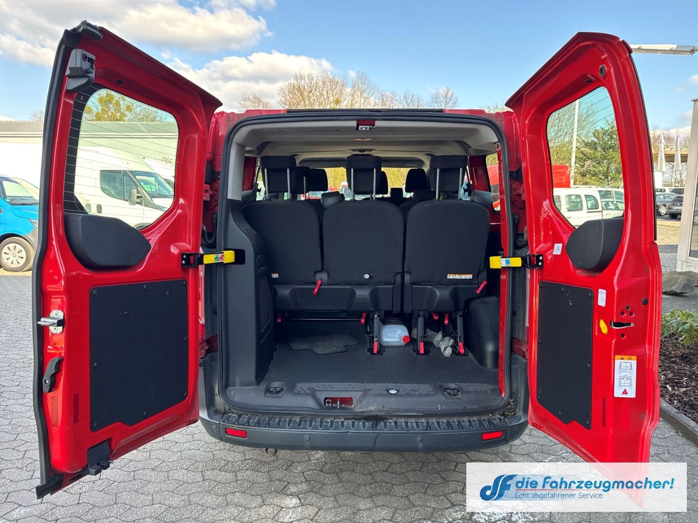 Fahrzeugabbildung Ford Transit Custom Kombi 300 L1 2.2 TDCi *1855