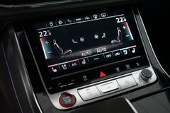AUDI RSQ8 performance | RS-Dynamik+ | Pano | 305 km/h AUDI RSQ8 performance | RS-Dynamik+ | Pano | 305 km/h