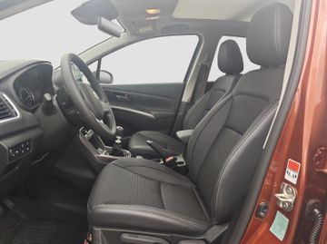 Fotografie 9 des Suzuki (SX4) S-Cross Comfort+ AllGrip *Panormadach*360° LED