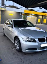 BMW E90 320i N46 - BMW 320: 320i E46