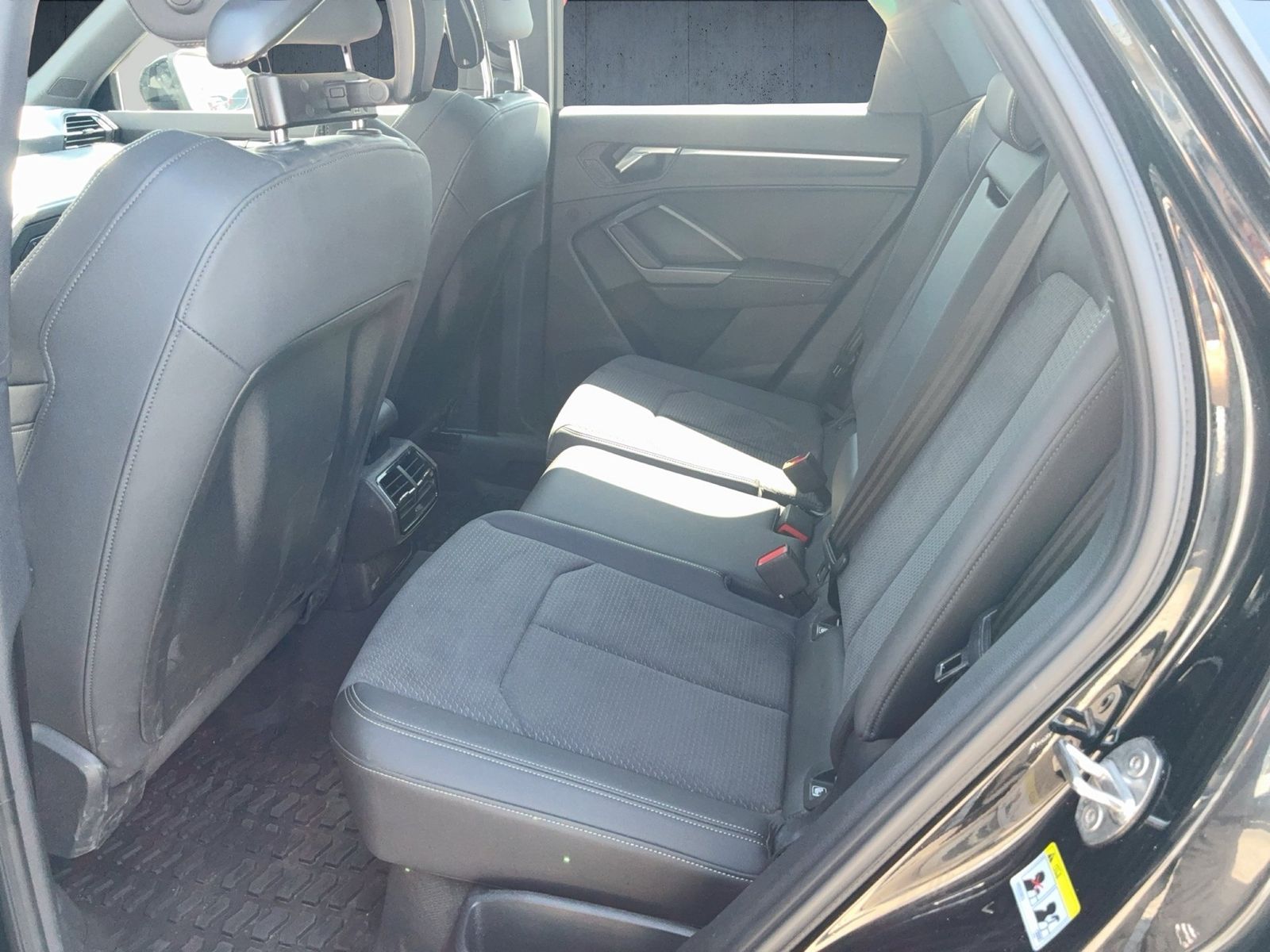Audi Q3 Sportback S line 35 TFSI S tr LED PANO 19 AHK foto 13