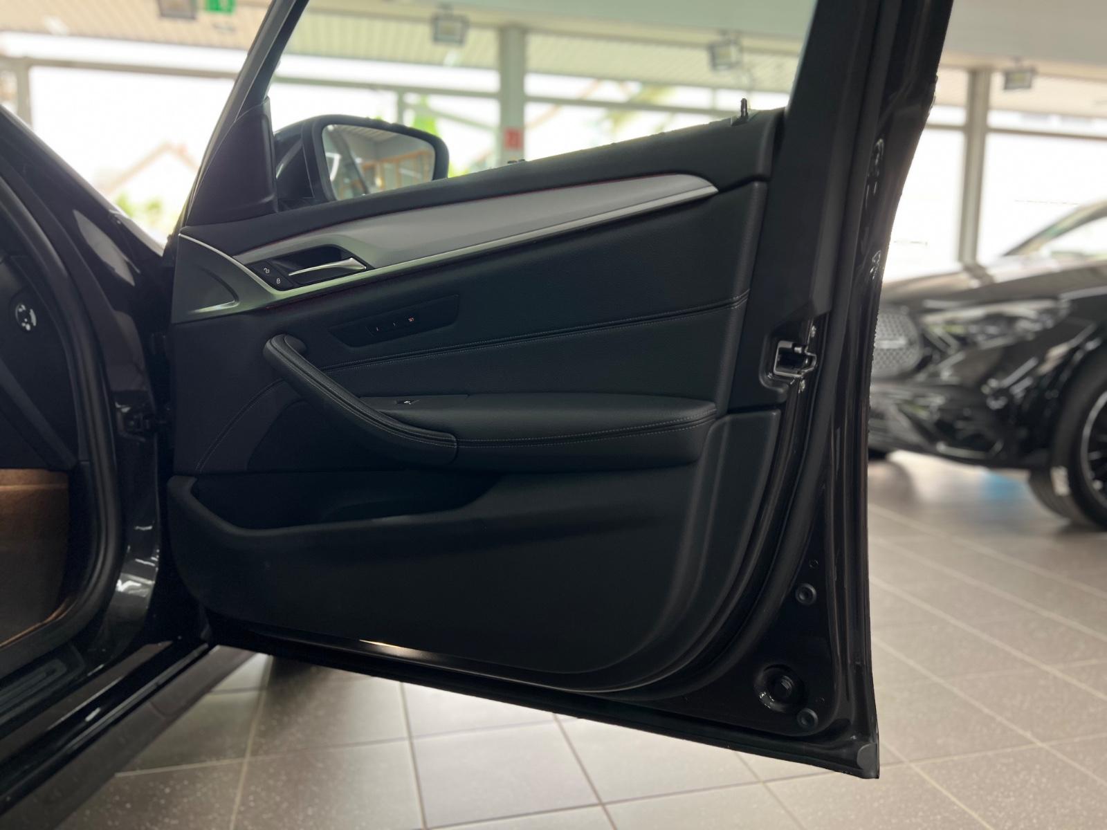 BMW 520d Touring AMB+DAP+PARK+DAKOTA+MEMORY