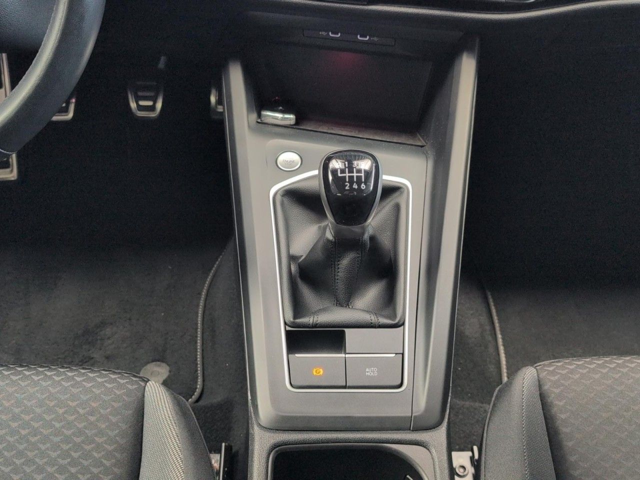 Golf ACTIVE 2.0 TDI Klima Navi Einparkhilfe