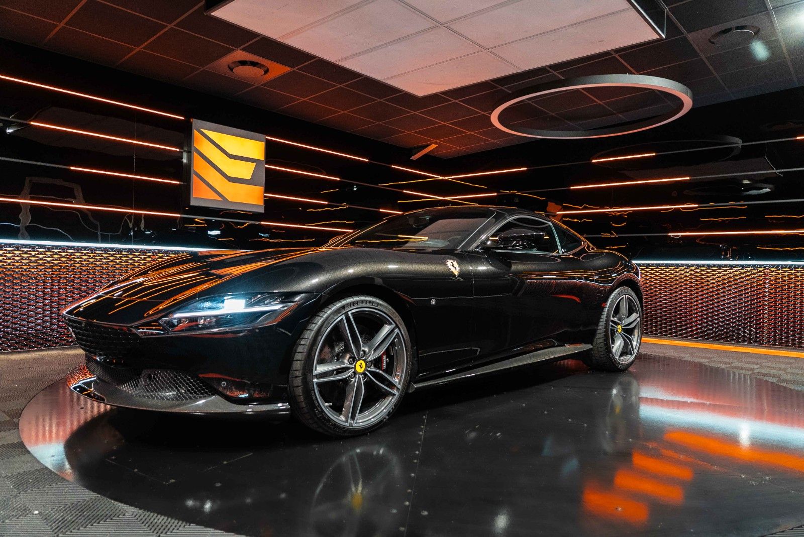 Ferrari Roma*Passenger Display*360*Carbon + LED