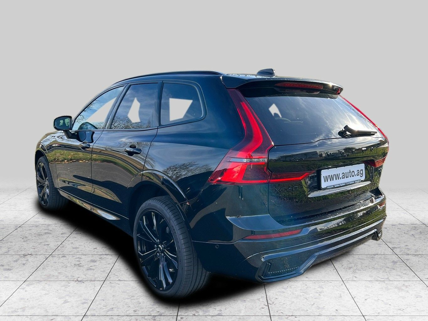 Volvo XC60 T6 Plus Black Edition imagem 3