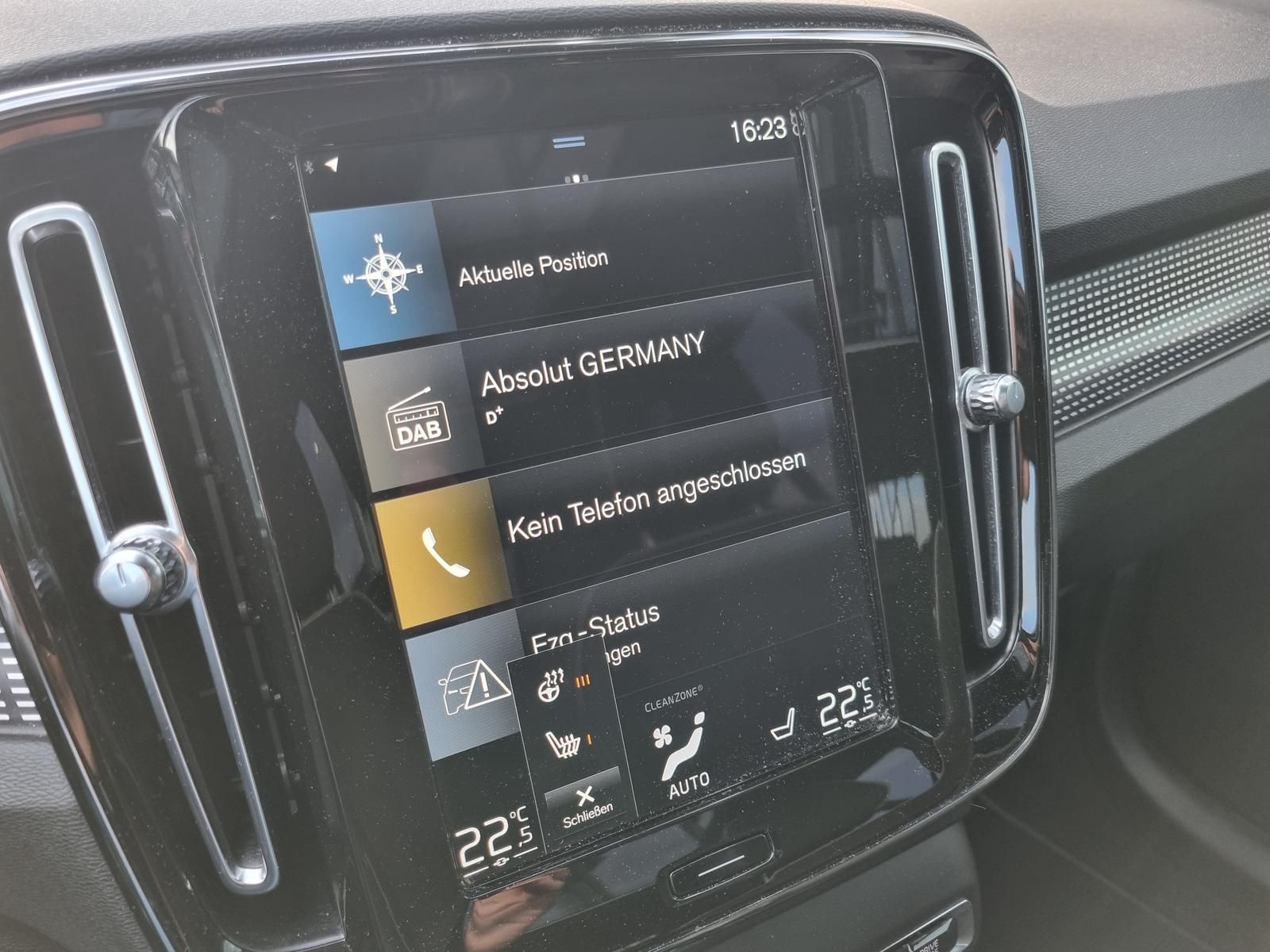 Fahrzeugabbildung Volvo XC40 T4 Recharge R-Design 'AHK, Panoramadach'