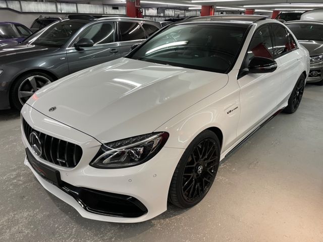 Mercedes-Benz C 63 AMG Panoramadach|Night-Paket|Burmester|LED