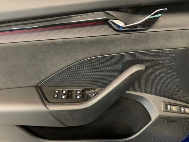 Octavia Combi RS iV 1.4 eTSI MATRIX+PANO+NAV+HUD