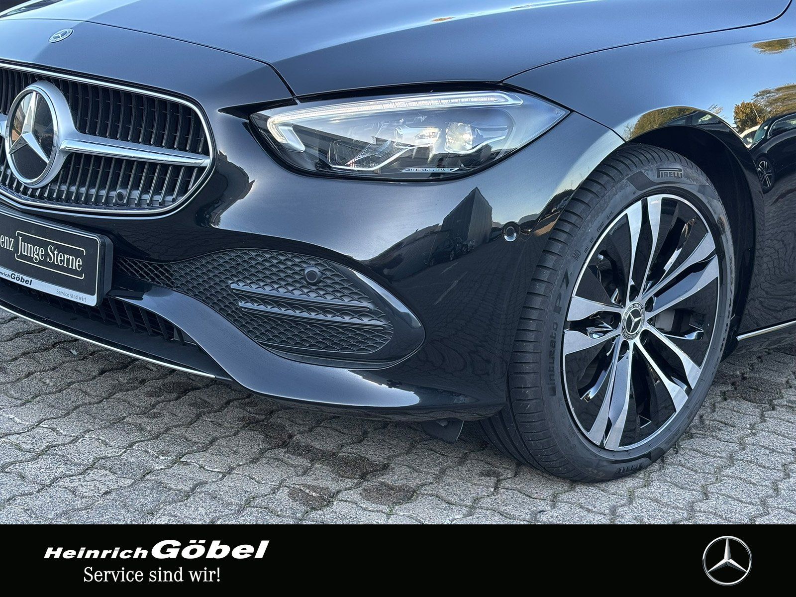 Fahrzeugabbildung Mercedes-Benz C 220 d T AHK*LED*KAMERA*APPLECARPLAY*AVANTGARDE