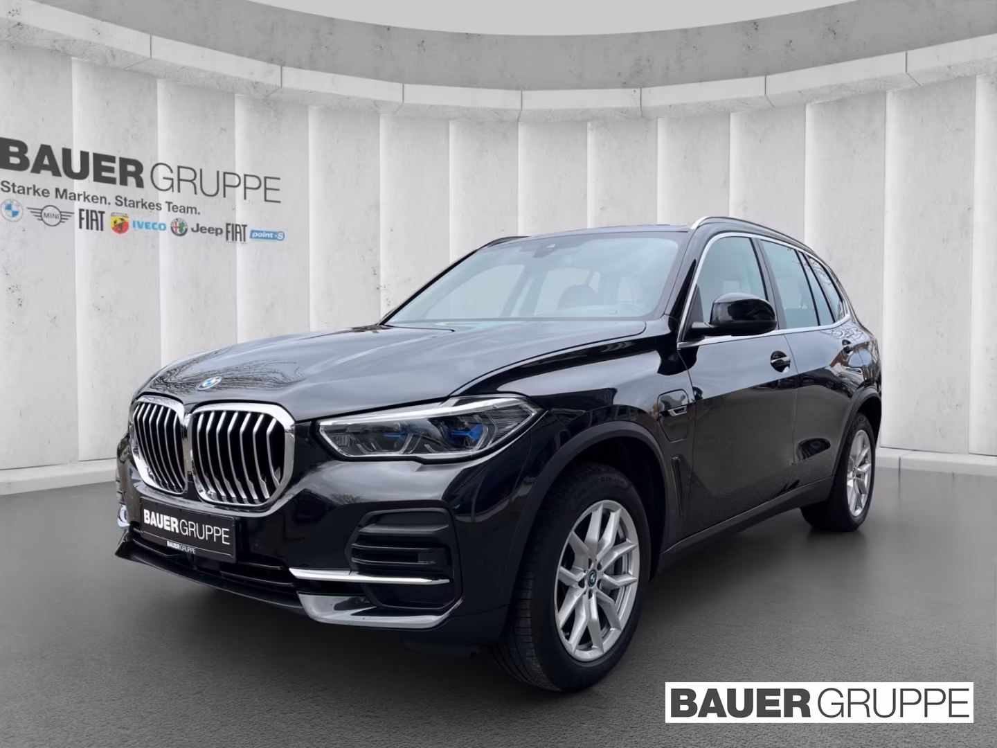 BMW X5 xDrive45e LASER KEYLESS B&W HUD PANO KAMERA L