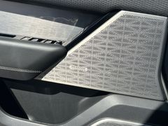 LAND ROVER Range Rover Velar P250 R-Dynamic SE 4X4*LED*DAB