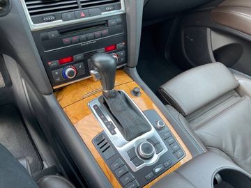 Fahrzeugabbildung Audi Q7 3.0 TDI quattro*Panorama*3500kgAHK*Bi-Xenon*